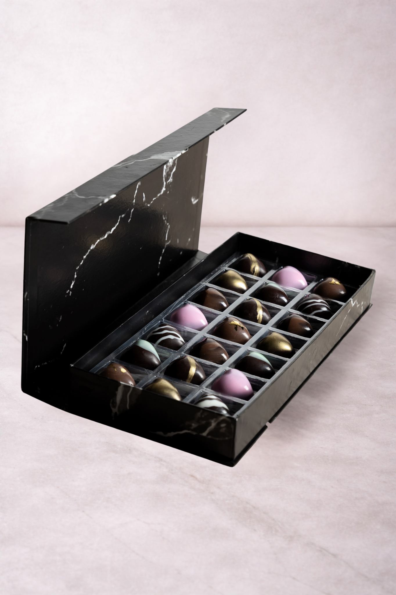 Caja de Chocolates "21 Citas" - Regalo Premium de Aniversario | Chocolate Belga