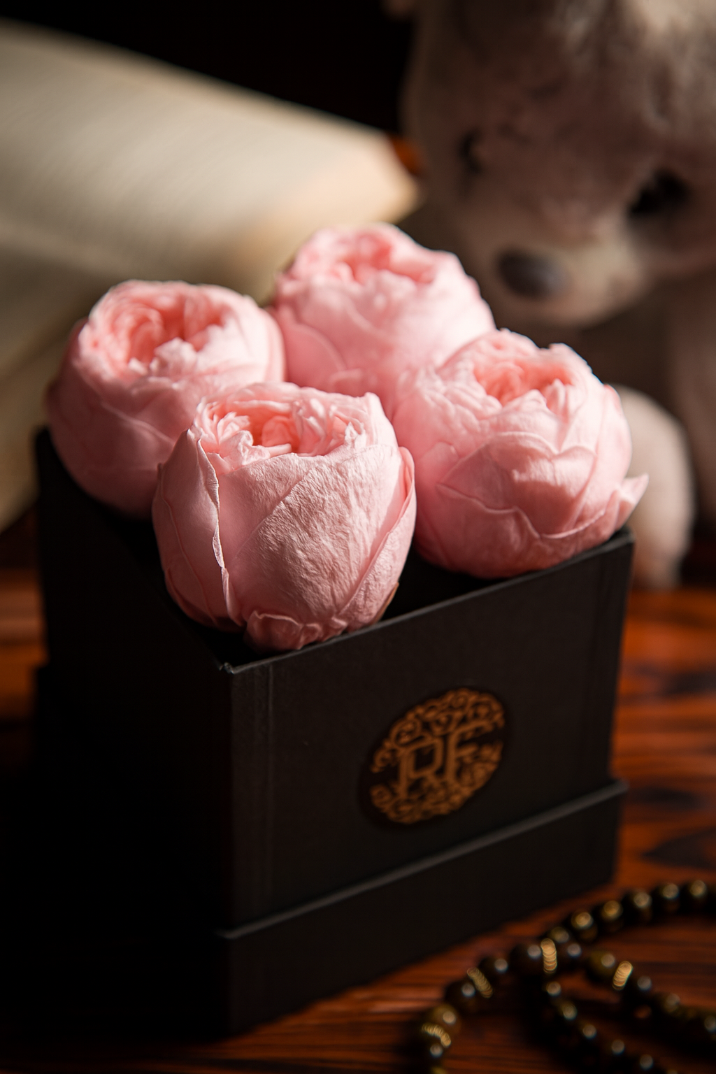 Eternelle Box | 4 Peonias