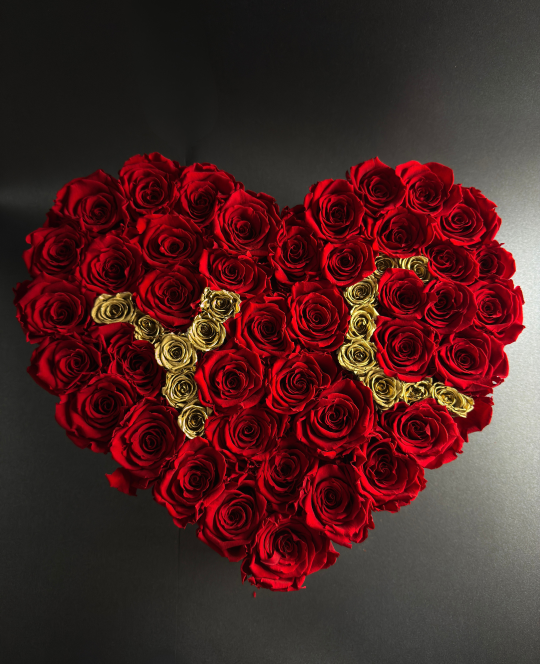 💘 Corazón de Rosas Preservadas con Iniciales