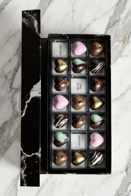 Caja de Chocolates "21 Citas" - Regalo Premium de Aniversario | Chocolate Belga