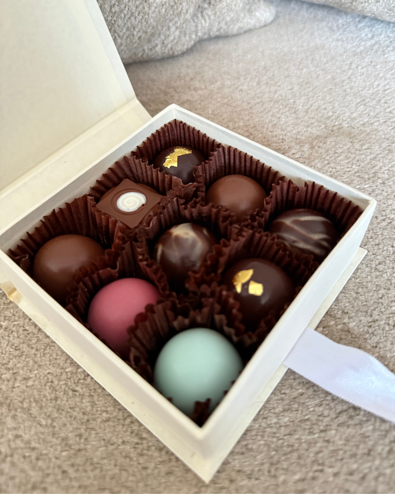 Chocolates de Recuerdo - Paquete de 10 cajas con 9 Chocolates | Chocolate Belga