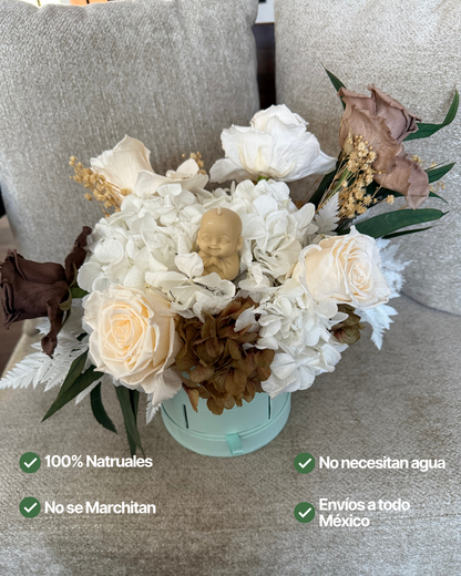 Centro de Mesa Premium con Rosas, Hortensias y Vela Buda