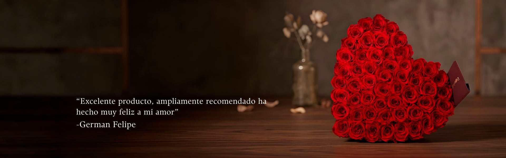 Arreglo de Rosas Foma de Corazon - RouxFlowers