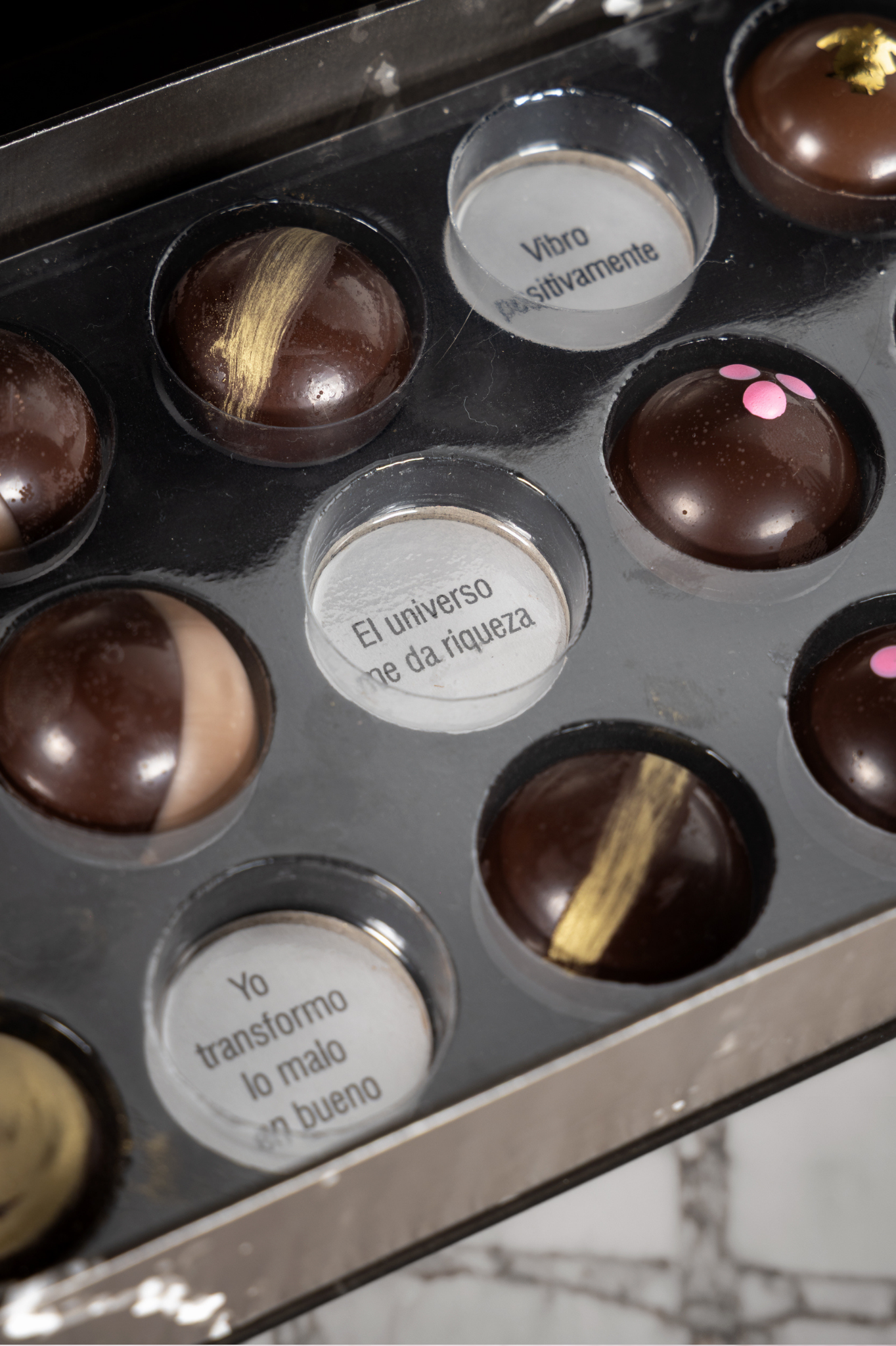 Chocolates con Frases Positivas - Caja de Regalo "21 Días" | Chocolate Belga