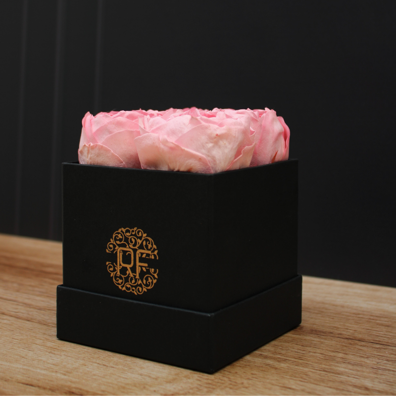 Eternelle Box | 4 Peonias
