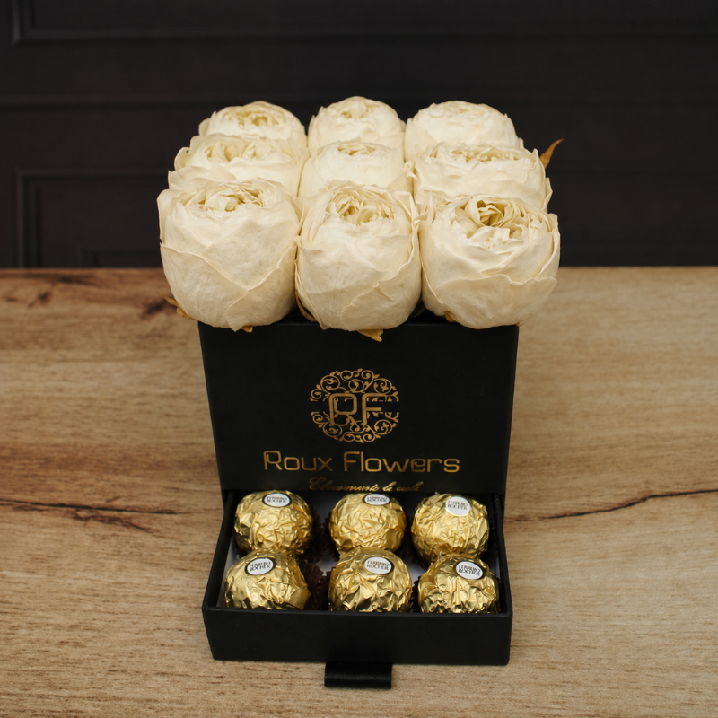 Caja de regalo con 9 peonías blancas preservadas que no se marchitan y chocolates finos para aniversario
