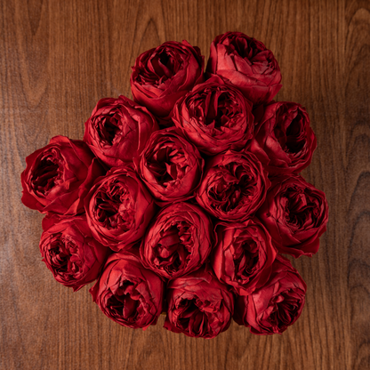 Eternelle Heart Box | 16 Peonias