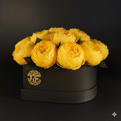 Eternelle Heart Box | 16 Peonias