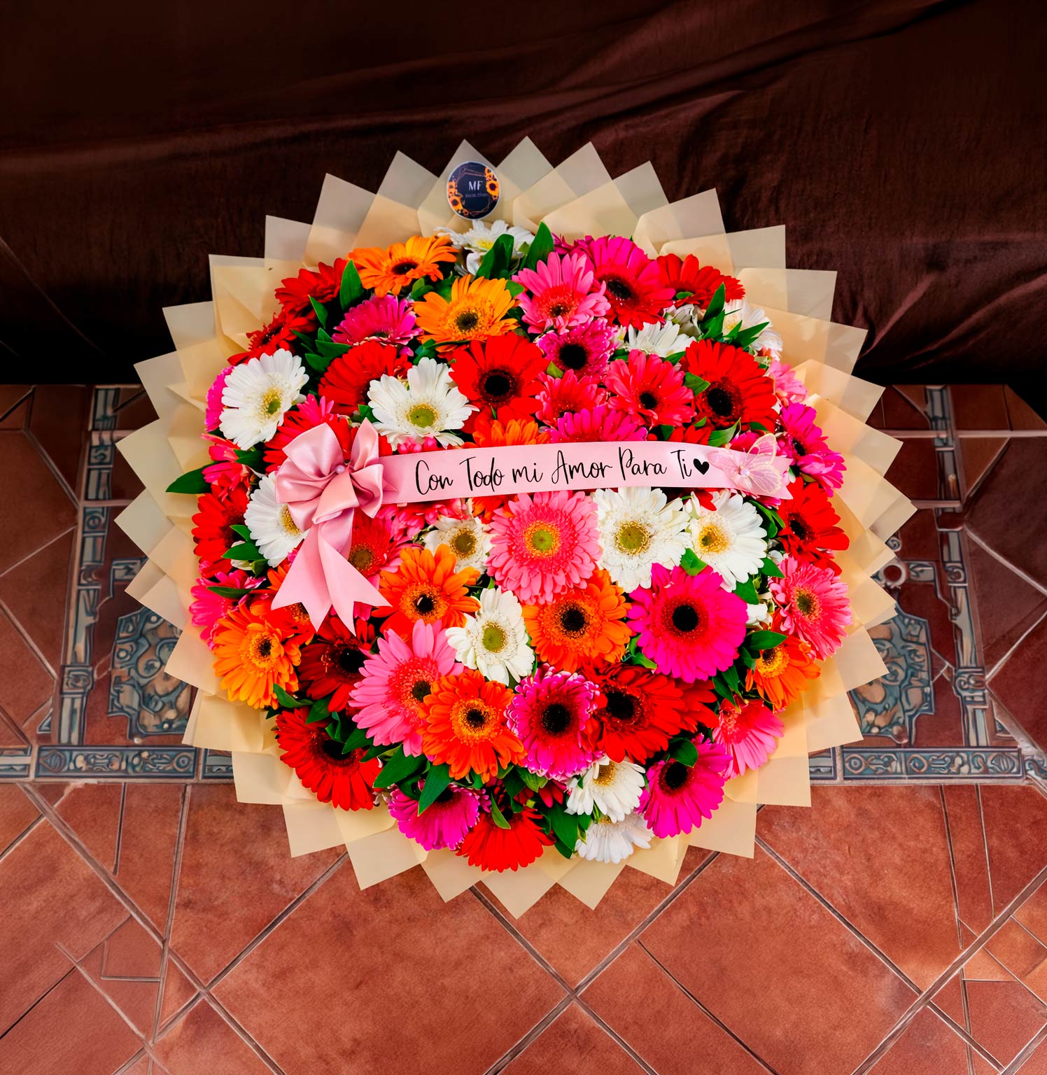 Ramo 72 Gerberas Multicolor Frescas - RouxFlowers